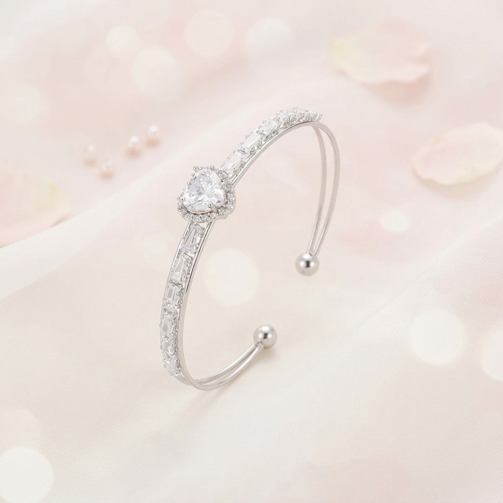 Luxury Crystal Heart Open Cuff Bangle